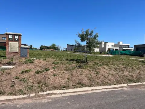 Terreno en Venta en Pilar Del Este, USD 35.000