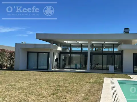 Casa Barrio La Cándida