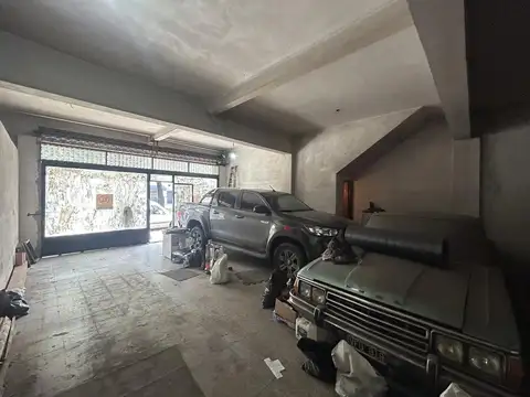 Local comercial - 93m - Acceso por la vía pública - Excelente ubicación