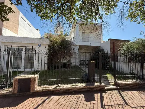 José Félix Aldao 300