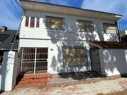 DEPARTAMENTO TRES AMBIENTES CON PATIO