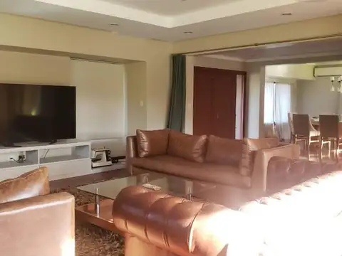 Casa en Venta de 5 dormitorios