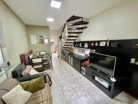 ESTEBAN ECHEVERRIA 1400