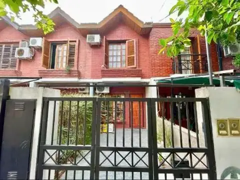 OPORTUNIDAD VENTA DUPLEX 3 AMB CON COCHERA Y PARRILLA