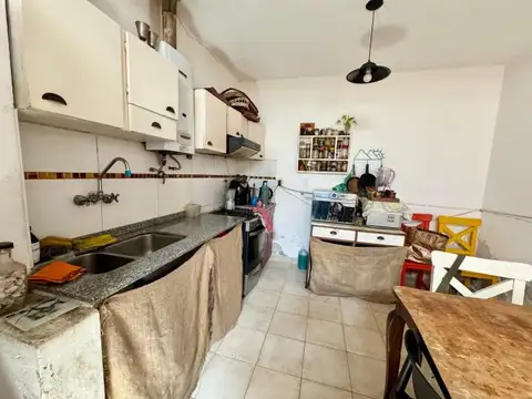 Casa 6 ambientes con 1 baño