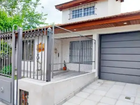 VENTA CASA LLAVALLOL