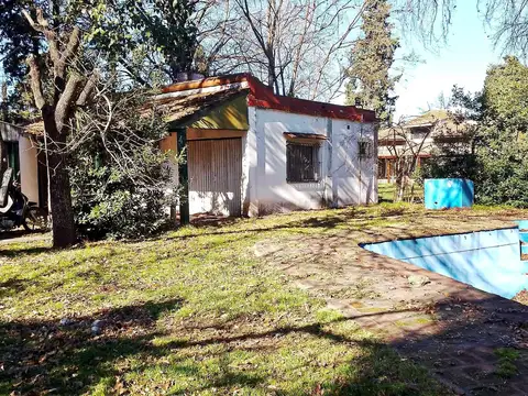 VENTA CASA 4 AMBIENTES A RECICLAR QUINCHO Y PILETA EN TORTUGUITAS