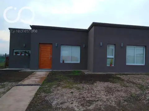 Venta Casa San Sebastián - Área 13 Financiable