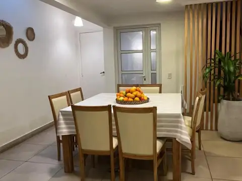 Casa en Alquiler Temporal con 1 cochera