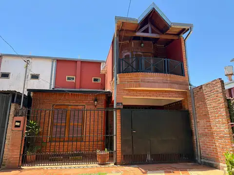 Av. Blas Parera y Monseñor de Andrea