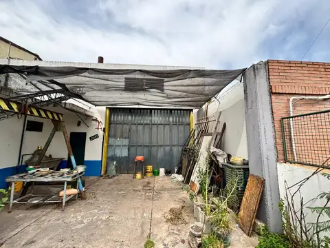 Emilio Zolá  al 2600