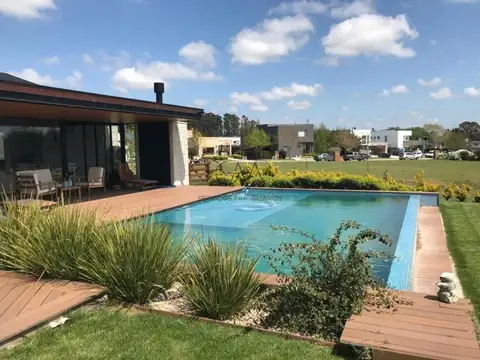 Moderna Casa Alquiler Temporada Arenas del Sur