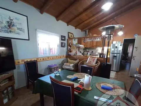 Casa 4 ambientes con 3 baños