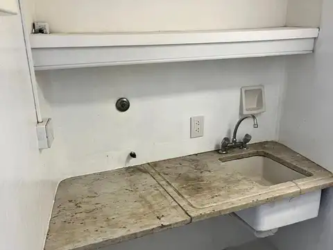 Agüero 1500, Piso 1