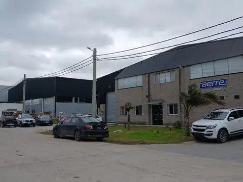 Galpon en Venta 40  mts Fondo