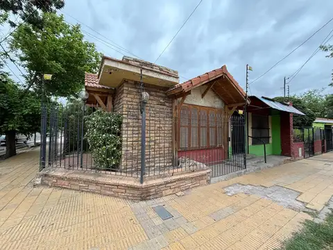 Casa en Venta en Coronel Dorrego, USD 129.000