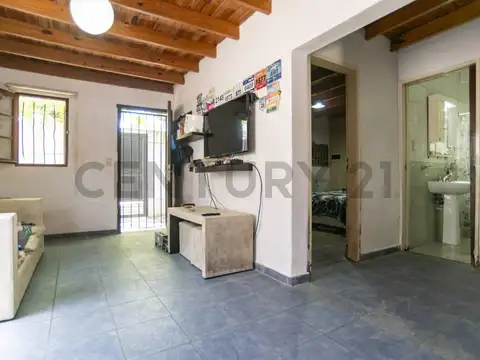 138 entre 516 y 517 , Piso 0