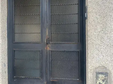 Obispo San Alberto 2900, Piso P.B