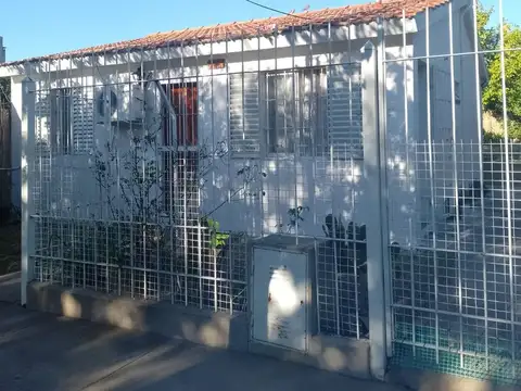 VENDE CASA Bº JUAN DE DIOS GARRO - SAN LUIS