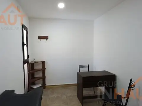 Oficina en Alquiler en Cinco Saltos, $ 1.500.000