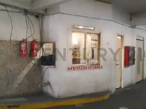 48 entre 12 y 13 , Piso 2