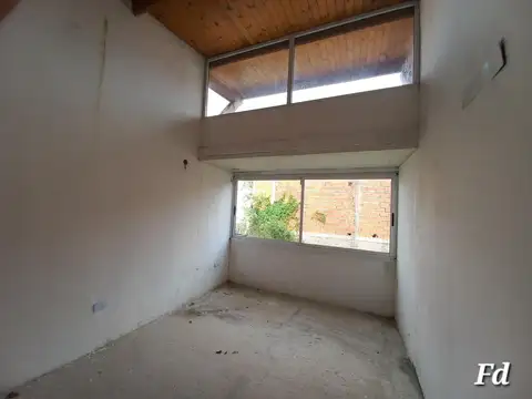 Depto Tipo Casa en Venta de 3 dormitorios