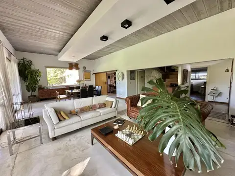 Casa en Venta en La Peregrina, USD 360.000