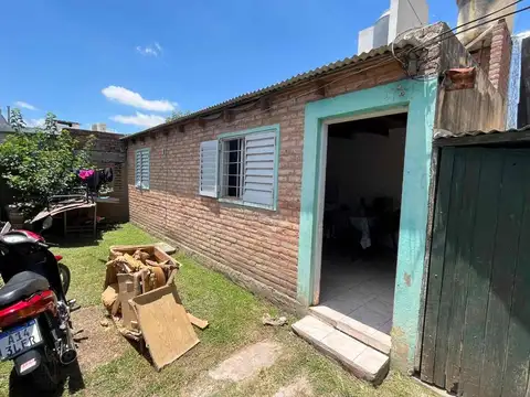 Casa 3 ambientes con 1 baño