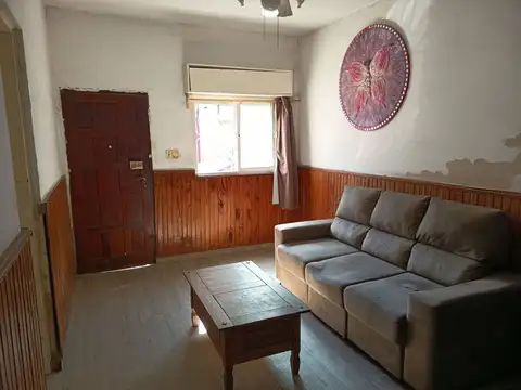 Casa 8 ambientes con 3 baños