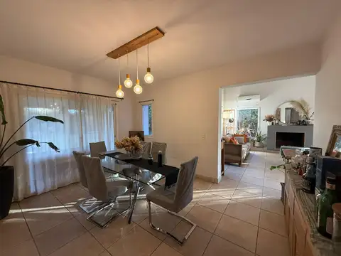 Casa en Septiembre de 6 ambientes