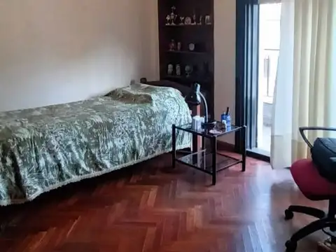 Oportunidad! valor m2 u$s 1048 Venta PH 3 amb Pompeya