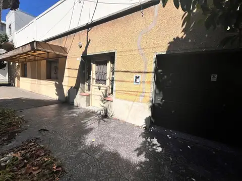 Casa 6 ambientes con 3 baños