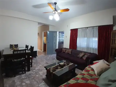 Depto Tipo Casa en Venta en Villa Libertad, USD 67.000