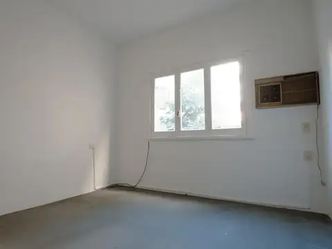 Fray Justo Sta. Maria De Oro 2400, Piso 1