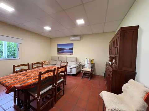 Los Baguales, Calle 1