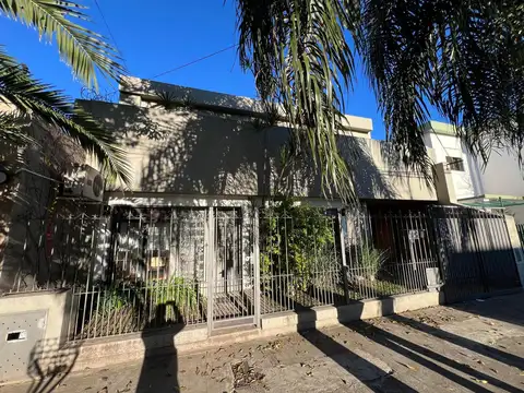 Casa en  VENTA 5 ambientes en Villa Ballester