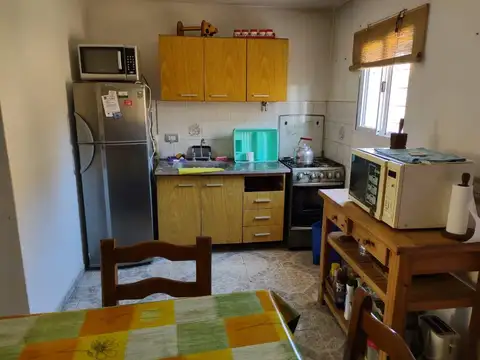 Casa 3 ambientes con 2 baños