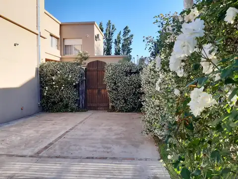 venta importante casa 3 dormitorios loteo colombres