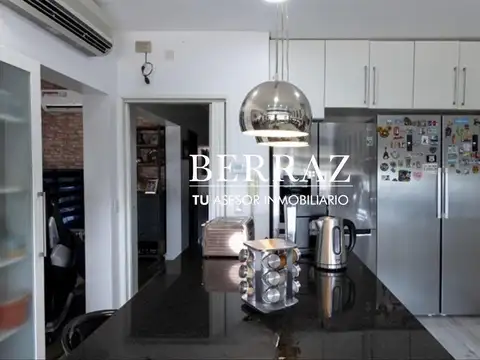 Casa 8 ambientes con 4 baños