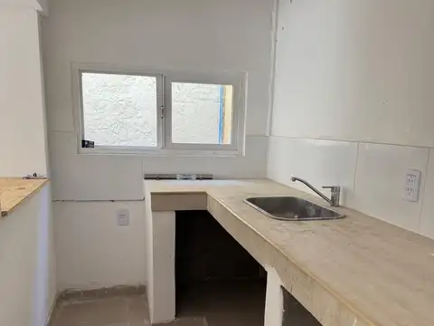 Depto Tipo Casa en Alquiler en Barrio Parque, $ 1.100.000