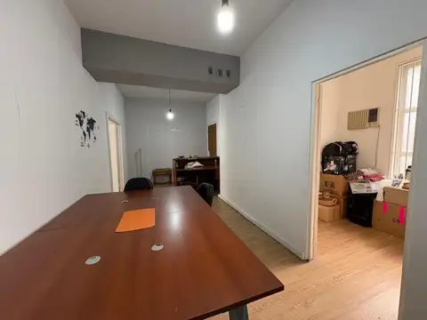 Oficina en alquiler - 4 Ambientes - Microcentro