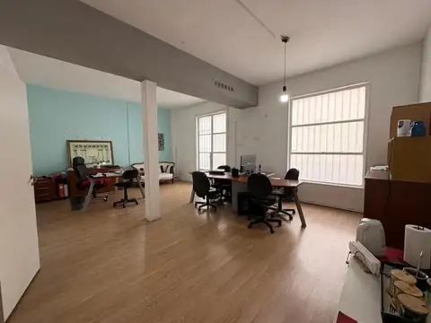 Oficina en Alquiler 50 años