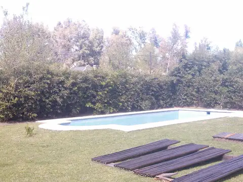 CASA EN CAMPOS DE ALVAREZ