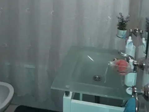 Depto Tipo Casa en Venta en Villa Sarmiento, USD 175.000