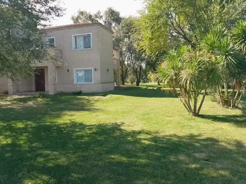 Casa en Alquiler de 5 dormitorios