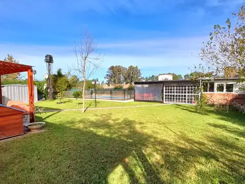 CASAQUINTA - LA CARONA 2 - 2 DORMITORIOS - PILETA - QUINCHO - GARAGE - 633 M2