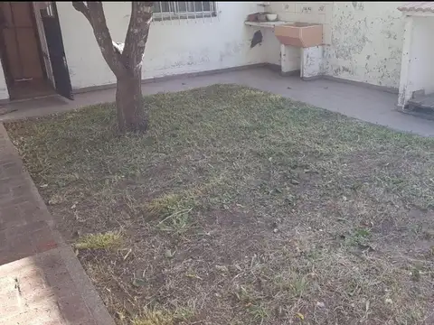 Casa en venta - 3 dormitorios 2 baños - 109mts2 - Mar Del Tuyu