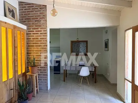 Casa 3 ambientes con 1 baño