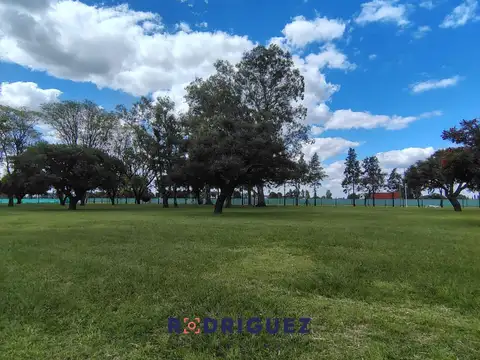 Terreno en Venta 20  mts Frente