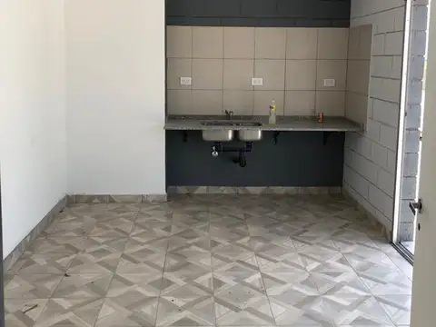 Galpon en Alquiler 40  mts Frente